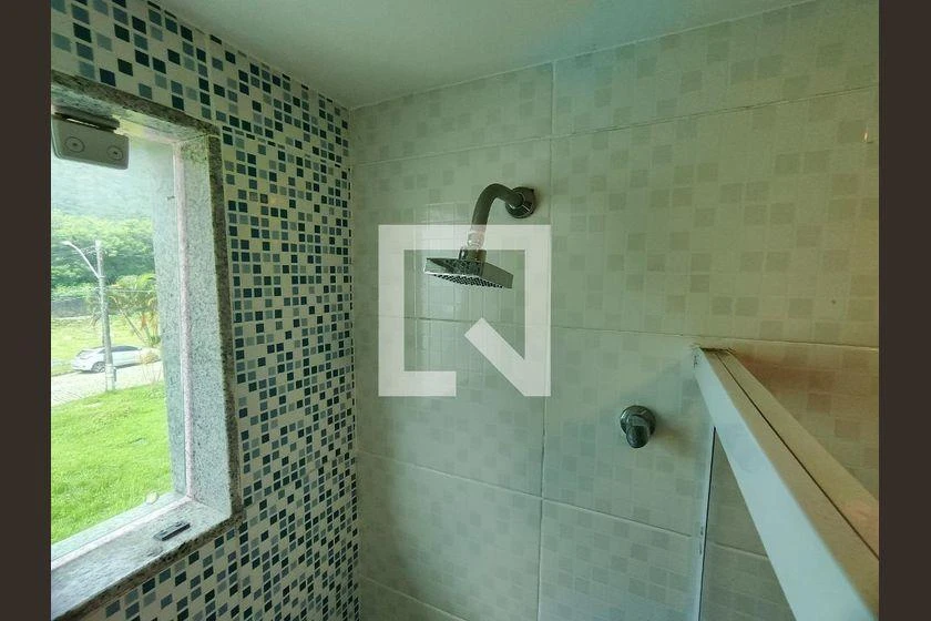 Rental apartment with 4 en-suite bedrooms and 350 m² — photo 40