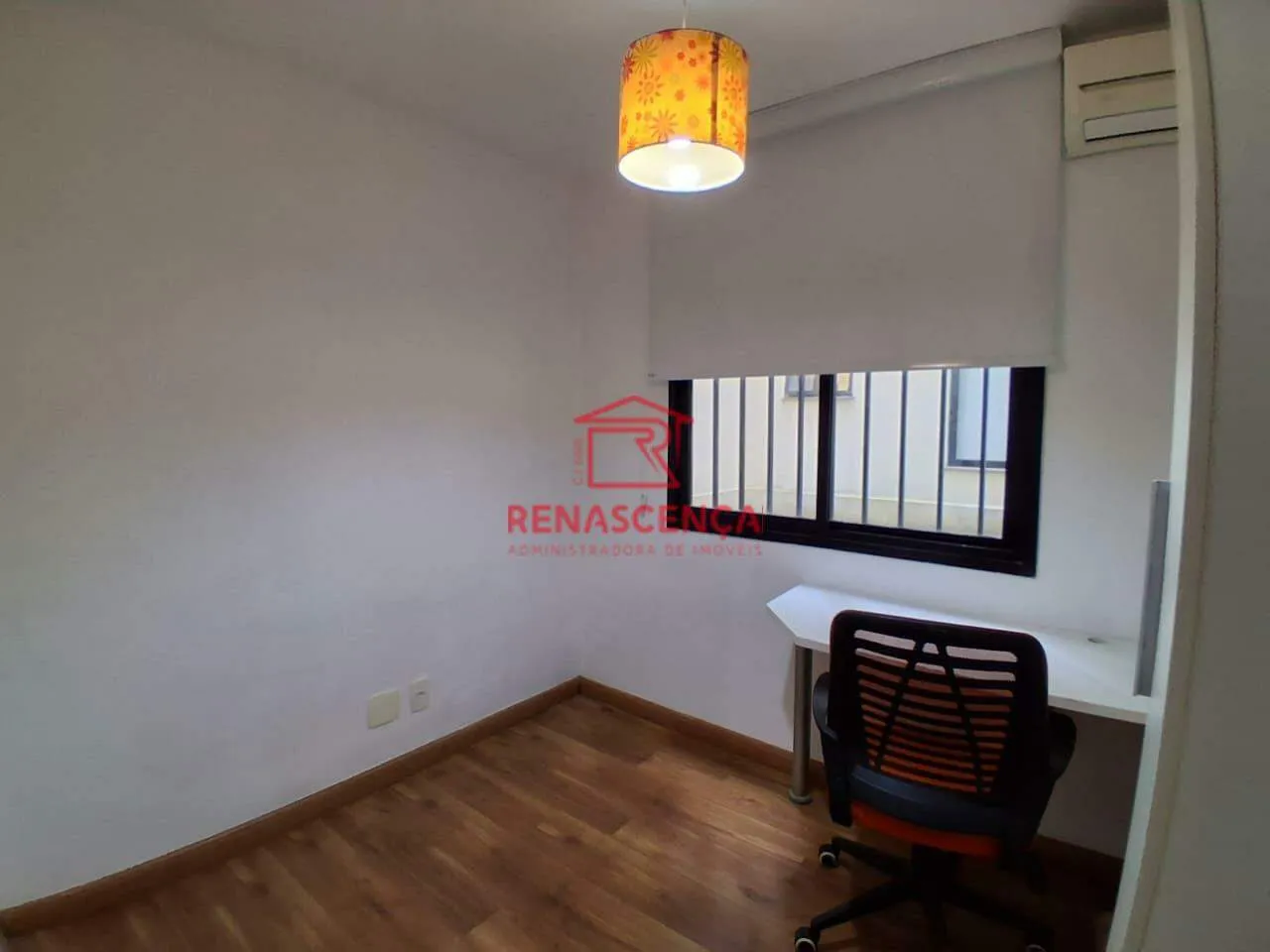 3-bedroom apartment with 3 bathrooms and a balcony — photo 19