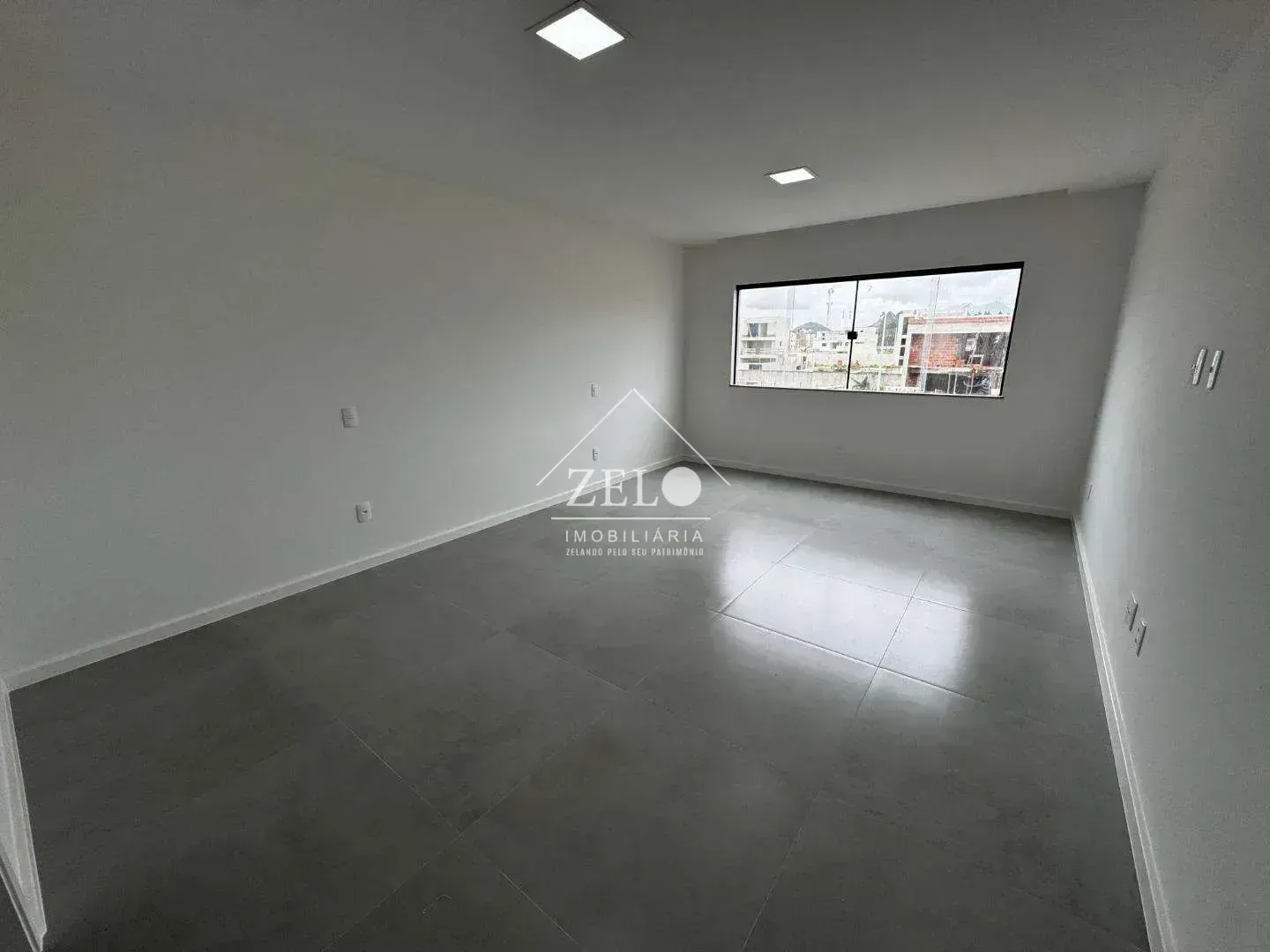 Casa com 4 quartos e 4 banheiros, cozinha integrada — photo 27