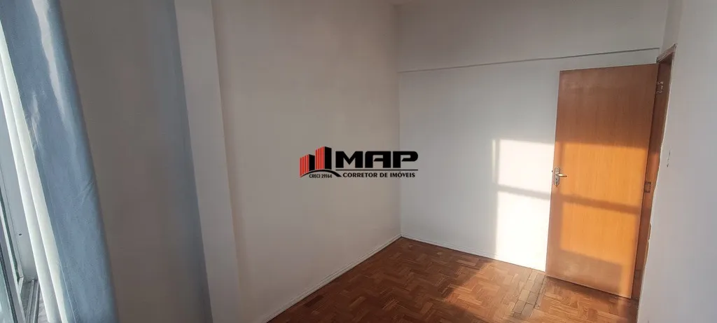 2-bedroom apartment with a compact kitchen and stove — photo 8