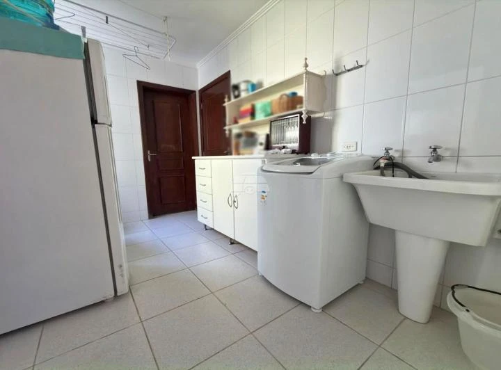Apartamento com 3 quartos e cozinha separada — photo 7
