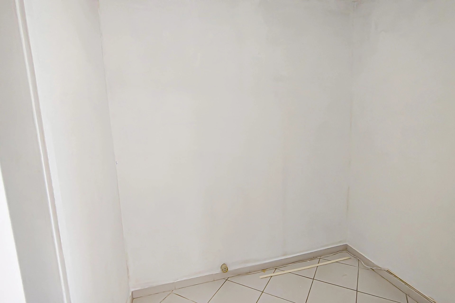 3-bedroom apartment in a building with a gym — photo 49