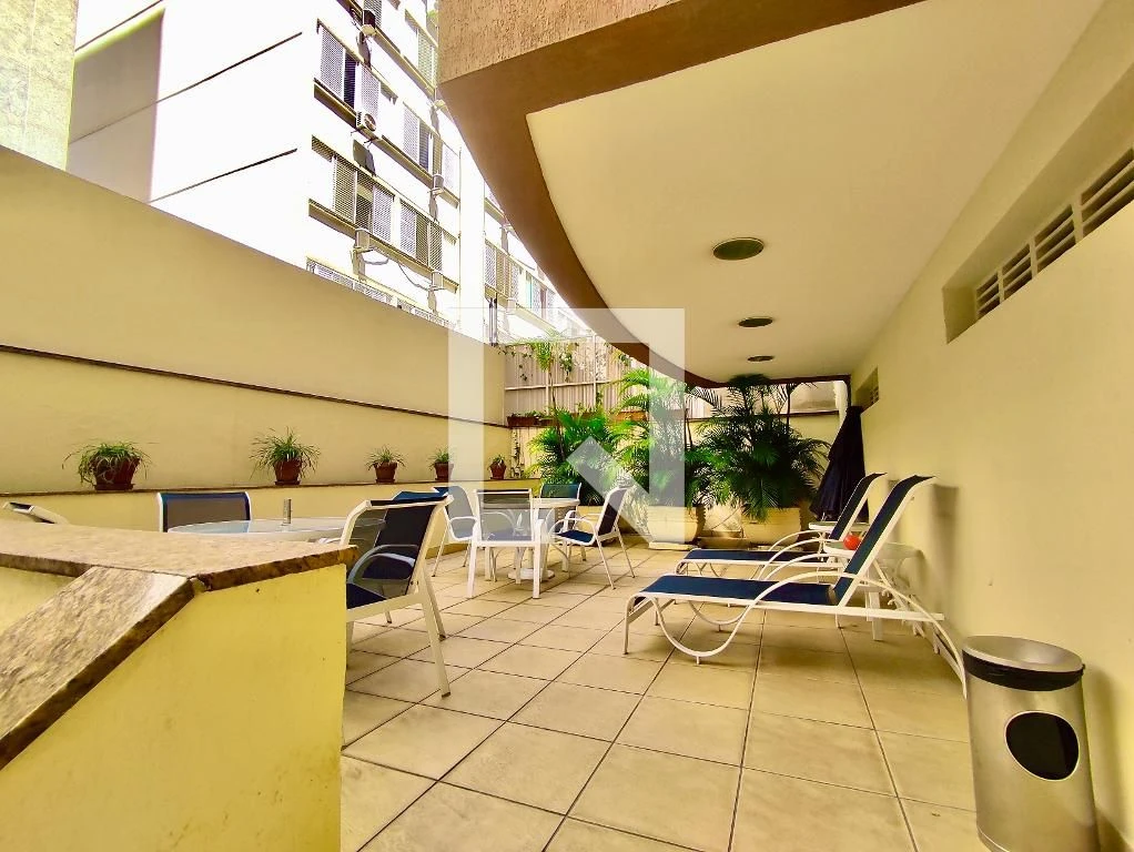 Furnished 1-bedroom apartment with open kitchen — photo 36