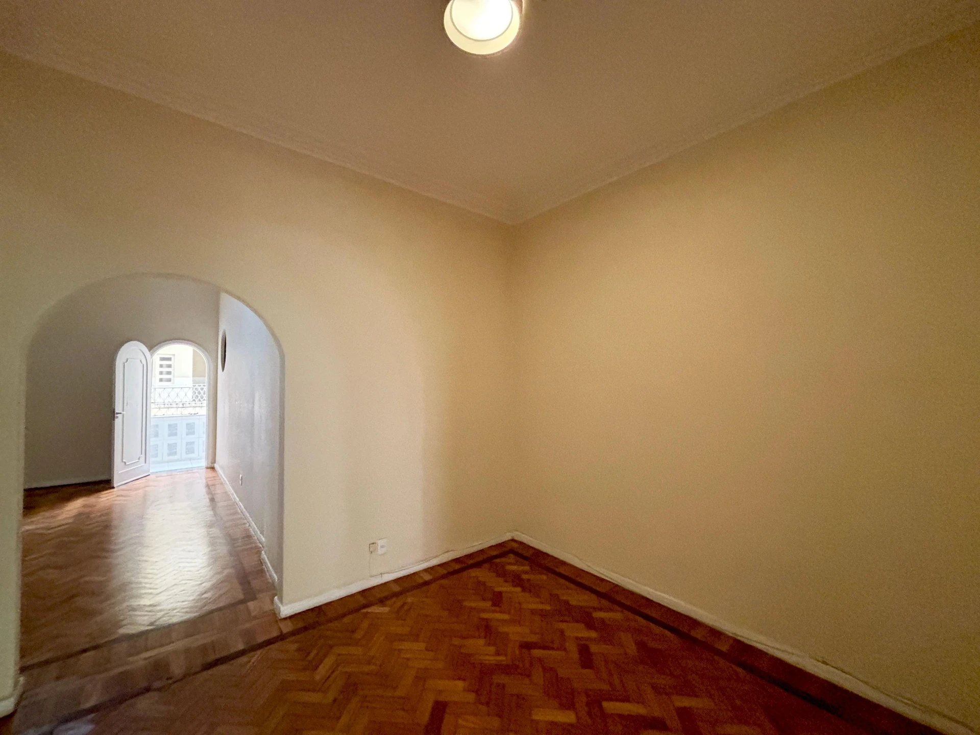 3-bedroom apartment with 2 bathrooms — photo 52