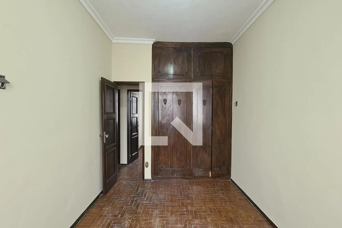 Квартира без меблів з 3 спальнями та балконом — photo 42