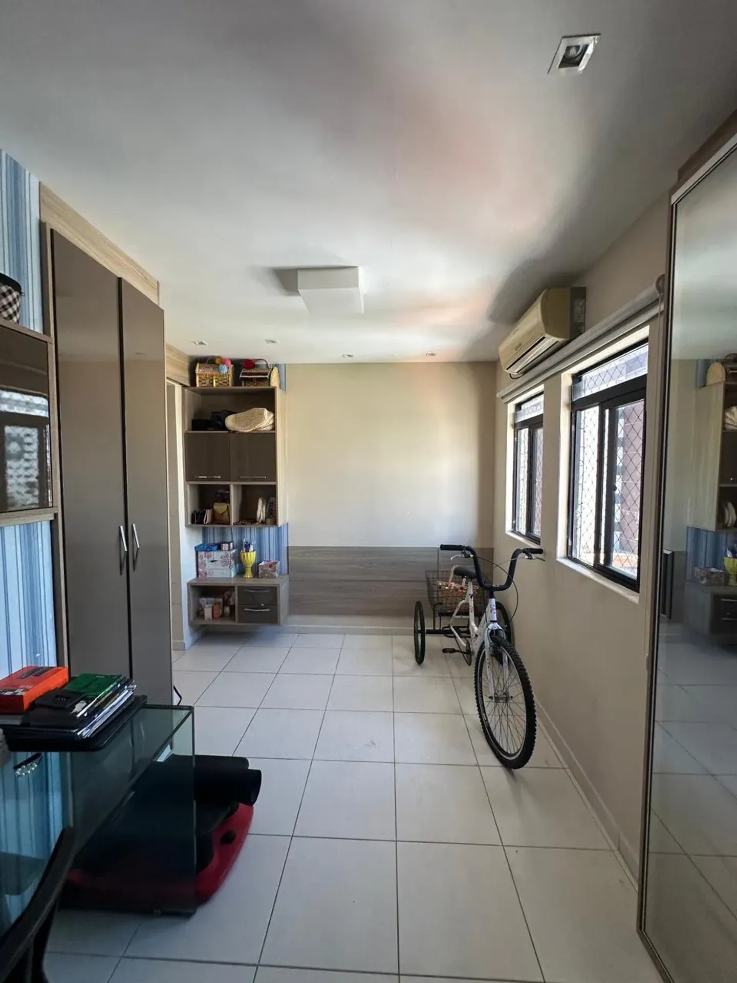 Washing machine in a 3-bedroom apartment, 110 m² — photo 27