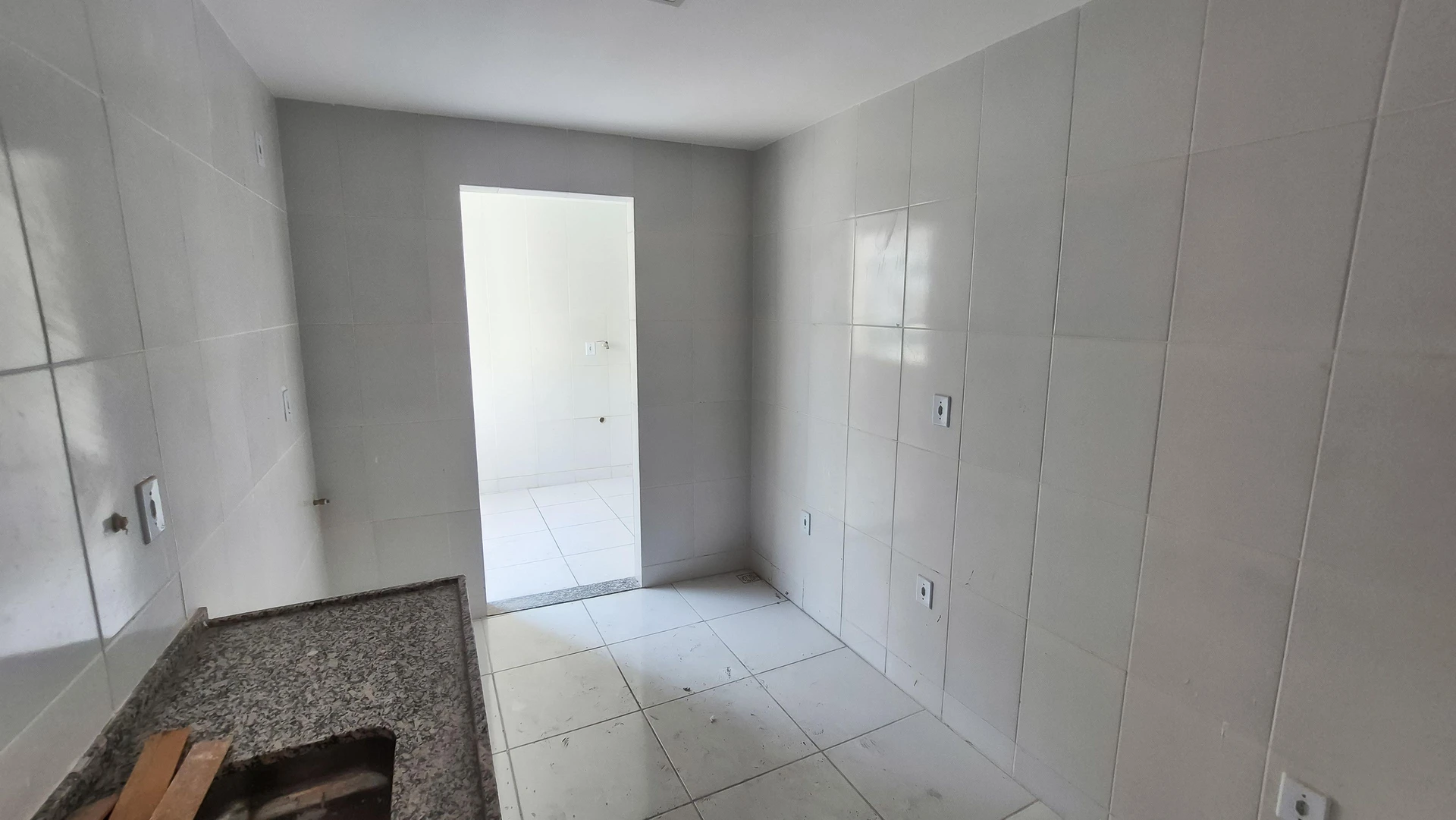 Apartment with 2 bedrooms and a balcony with grill — photo 2