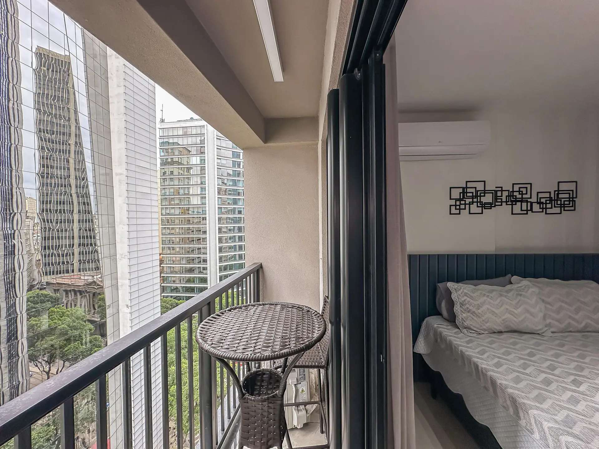 Furnished studio, 35 m², with a dishwasher — photo 28