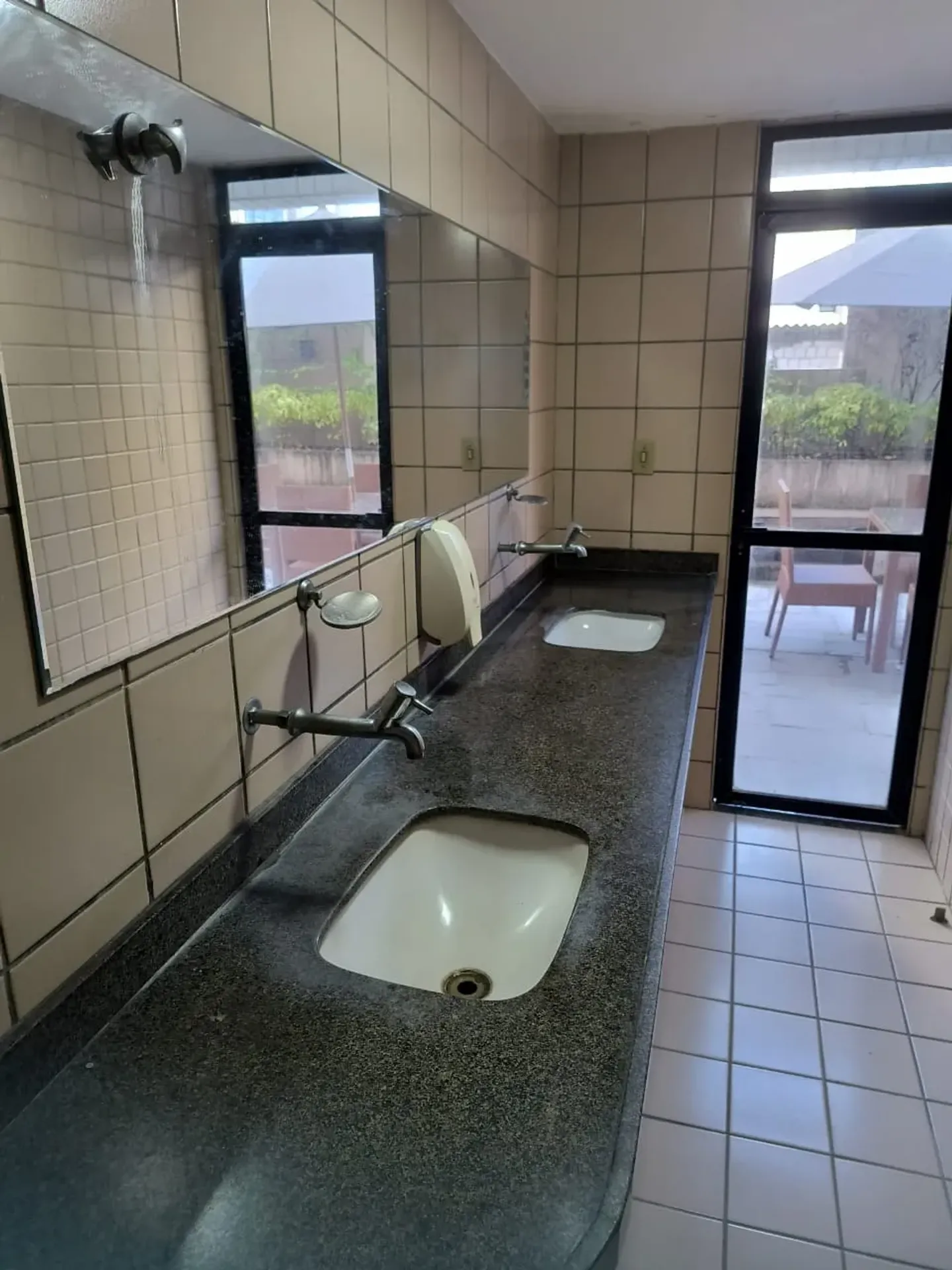 Apartamento mobiliado com 4 quartos e 2 suítes — photo 74