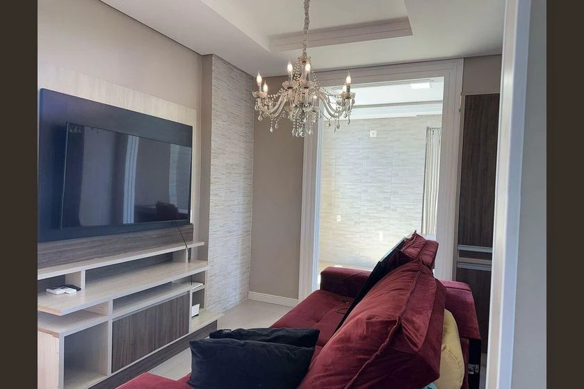 Furnished house with 3 bedrooms and open-plan gas kitchen