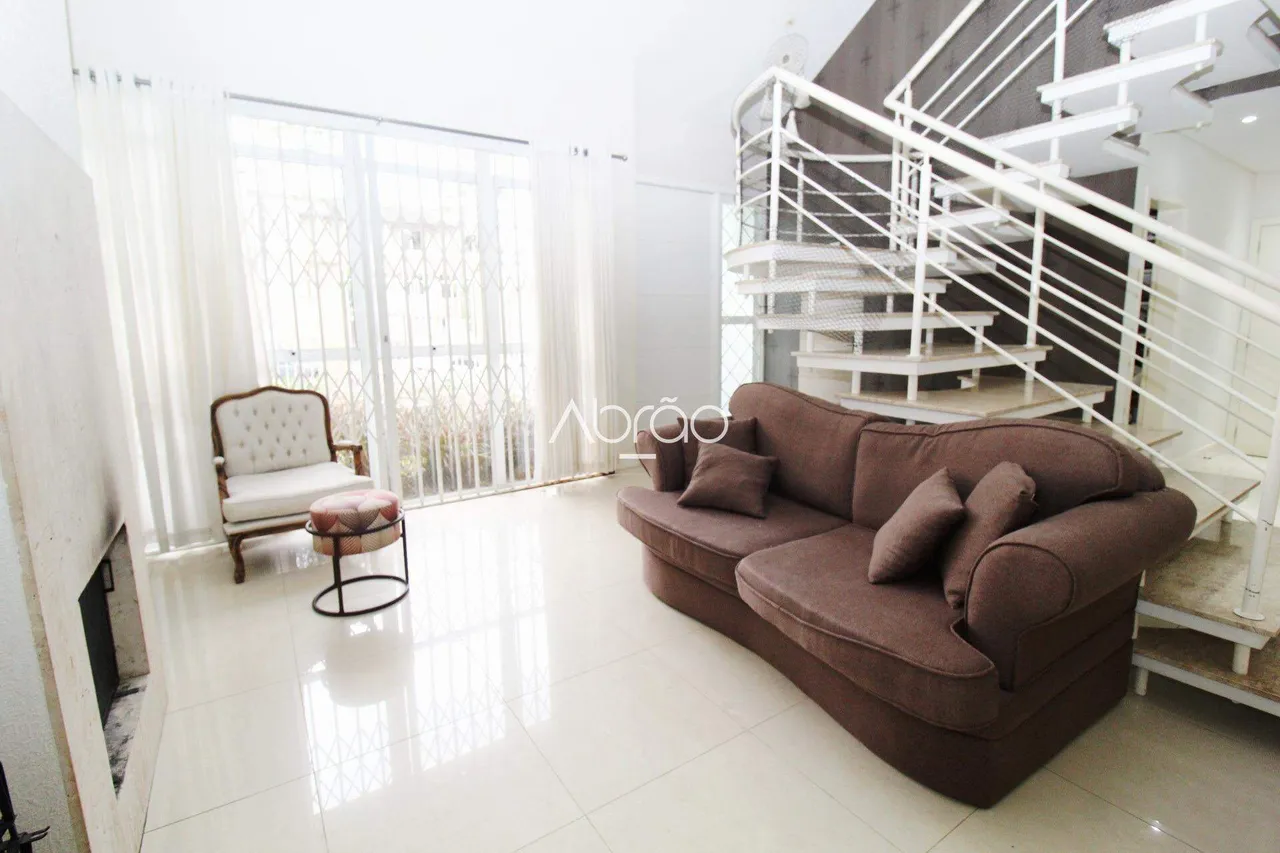 4-bedroom house with a private BBQ area — photo 3