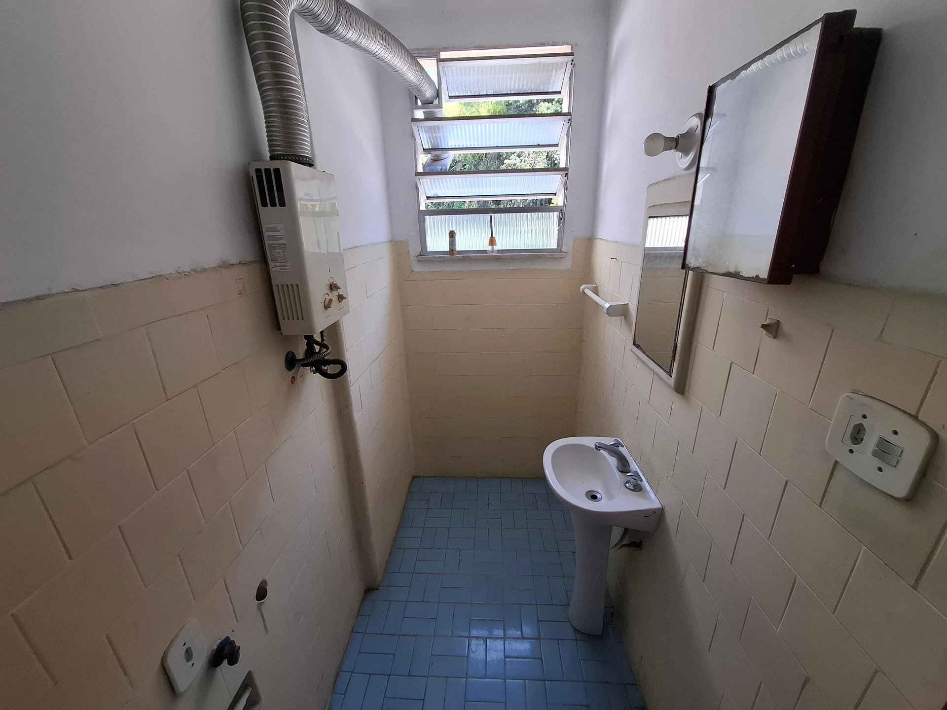 Apartamento, 30 m², com piso de madeira ou laminado — photo 4