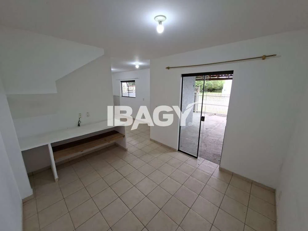 Casa sem mobília com 2 dormitórios e 1 banheiro — photo 3