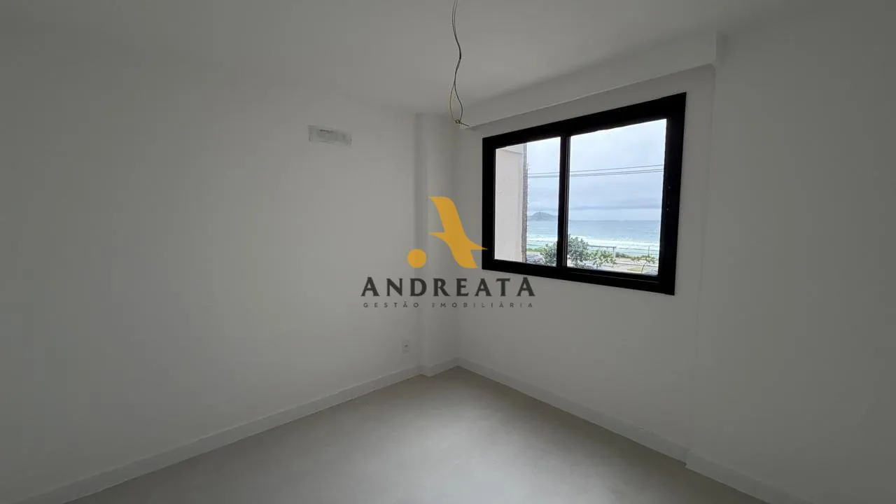 Apartment on the 2nd floor with a water view — photo 28
