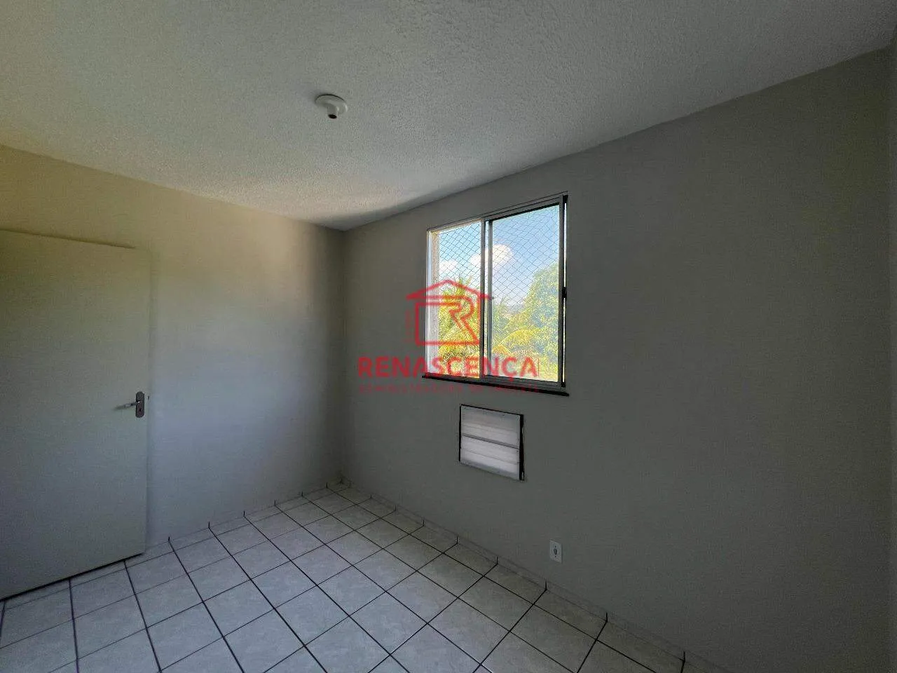 2-bedroom apartment in a building with a pool — photo 18