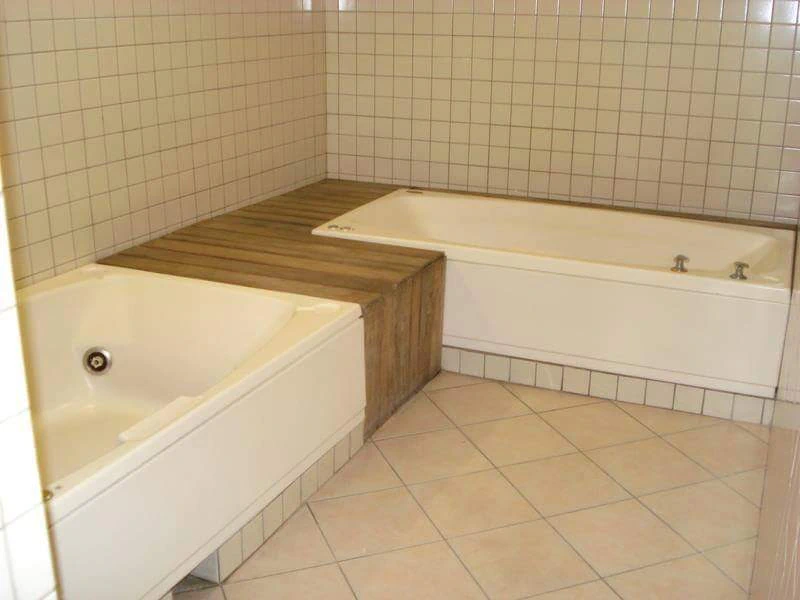 Furnished 1-bedroom apartment with a balcony — photo 23