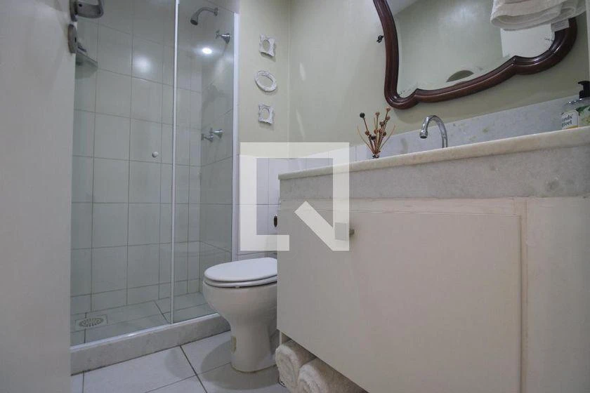 Furnished apartment, 83 m², with a glass-enclosed balcony — photo 38