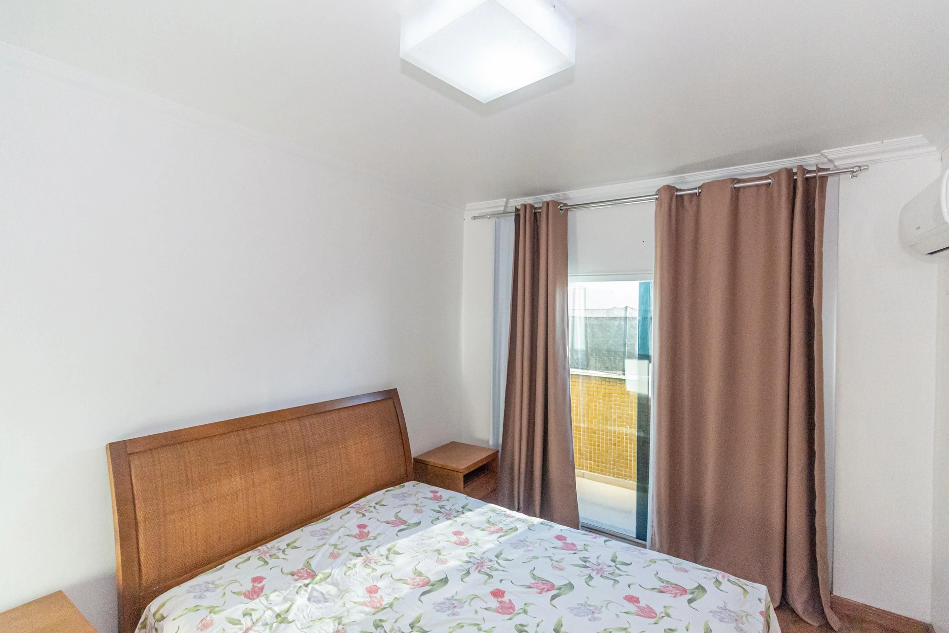 Apartamento mobiliado com 4 quartos e 3 banheiros — photo 16
