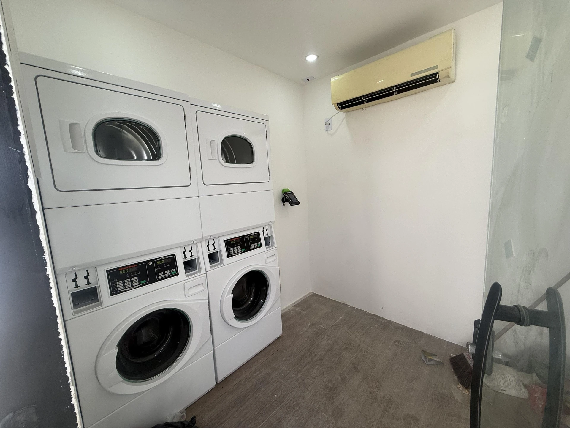 Робоче місце та 2 спальні: квартира 49 м² — photo 4