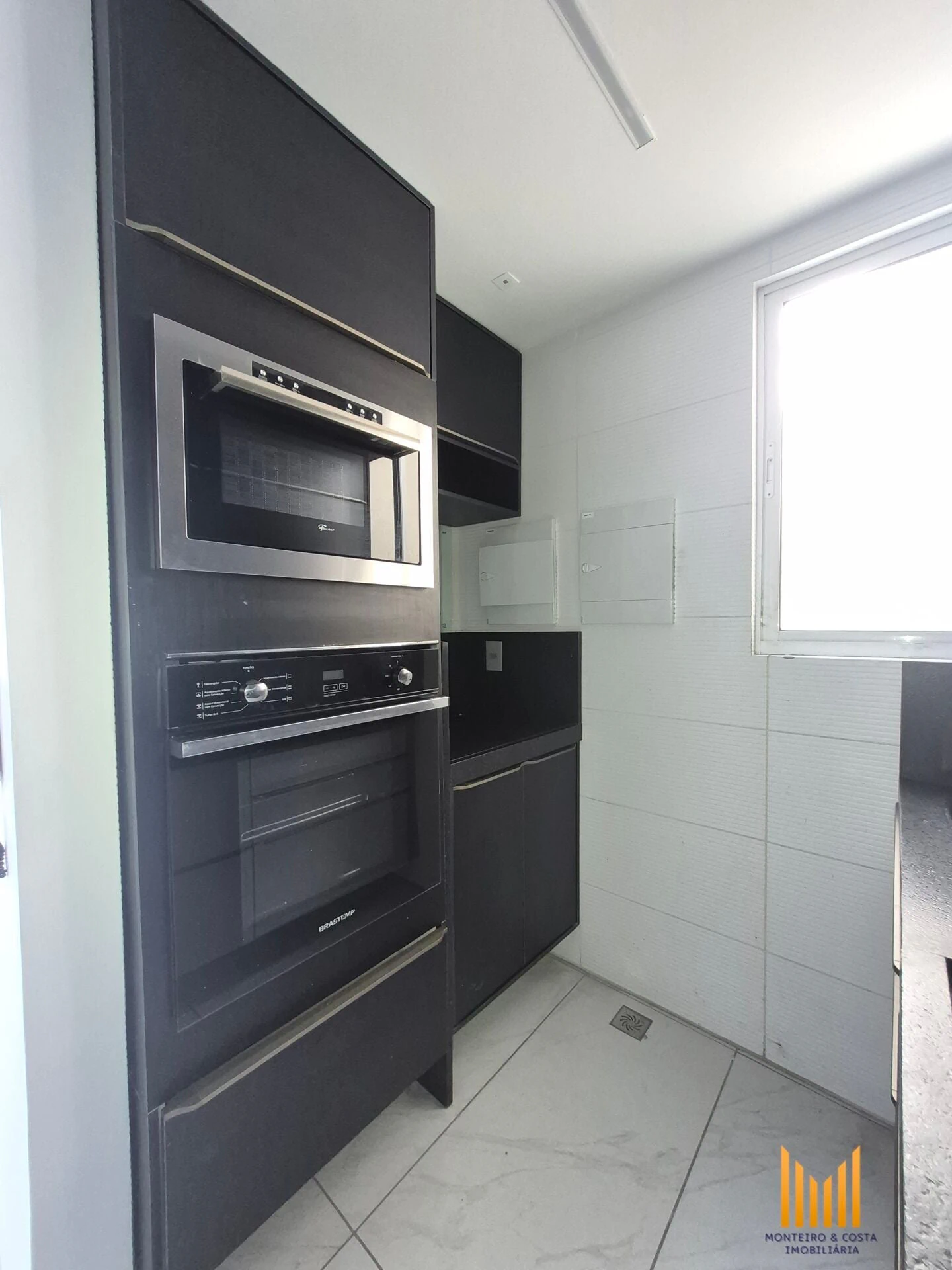 Apartment, 55 m², with a water view — photo 5
