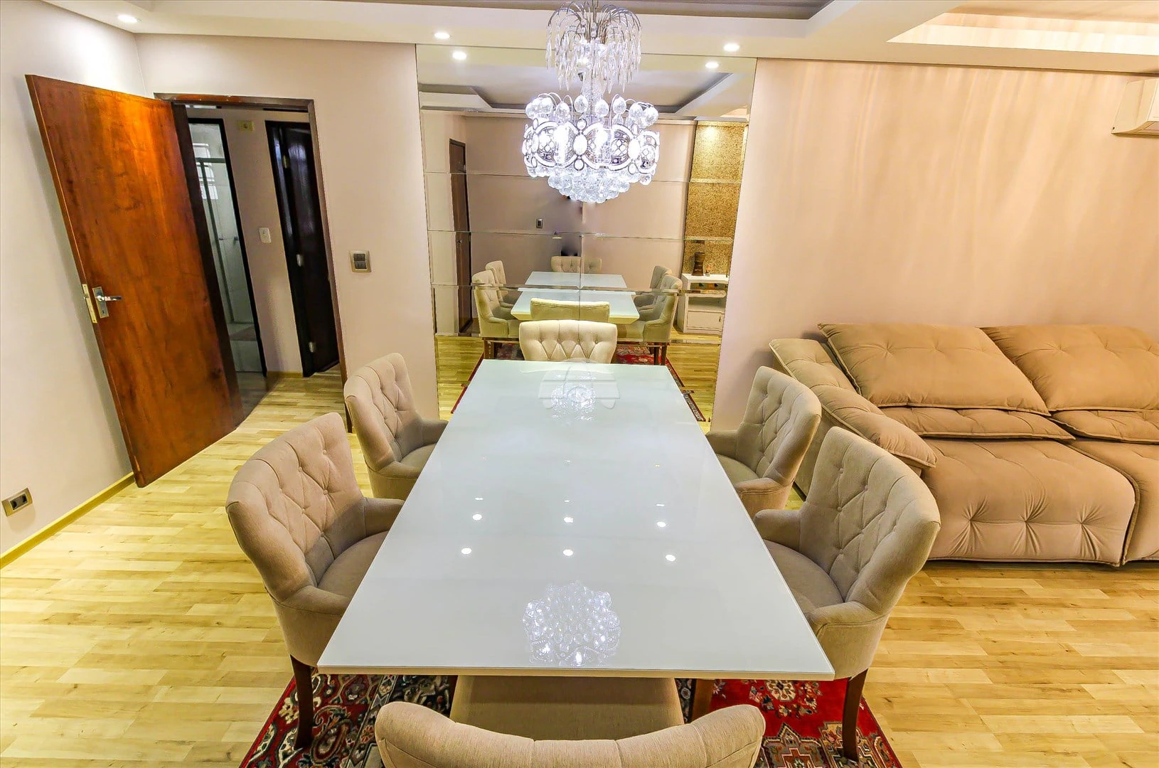 108 m² 3-bedroom apartment with no parking — photo 2