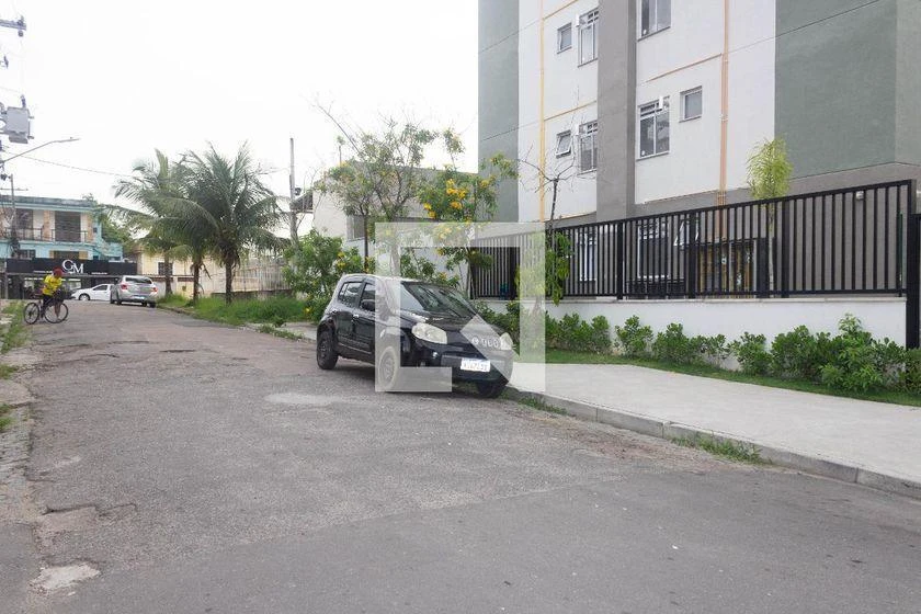 Apartamento de 2 quartos com piso de madeira ou laminado — photo 39