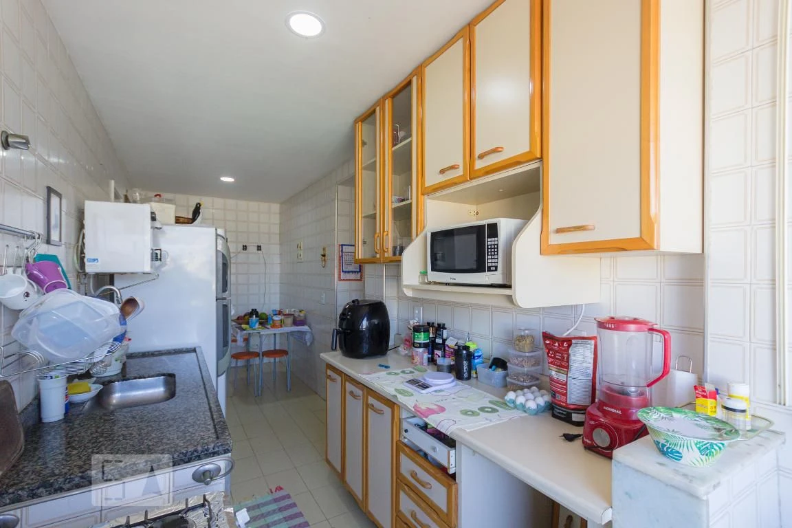 Apartamento mobiliado com 3 dormitórios e 3 banheiros — photo 2