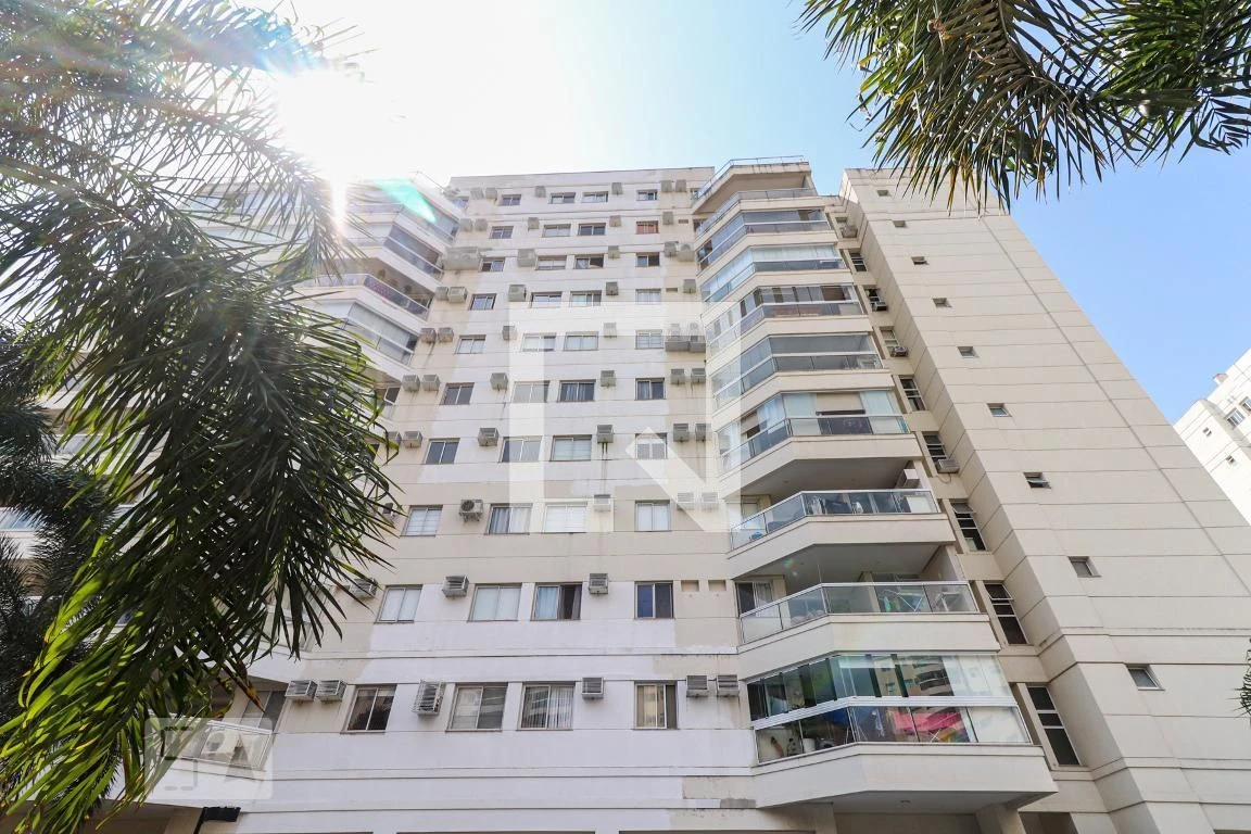 Apartment with 3 bedrooms, balcony and private BBQ — photo 52