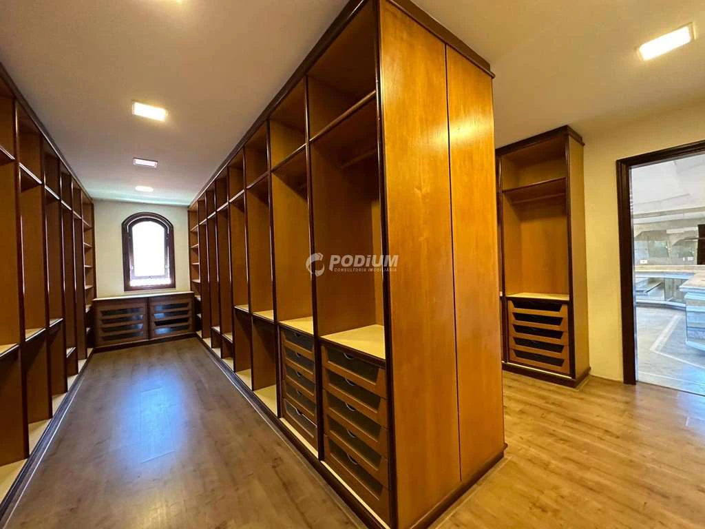 House with 4 en-suite bedrooms and a balcony with BBQ — photo 8