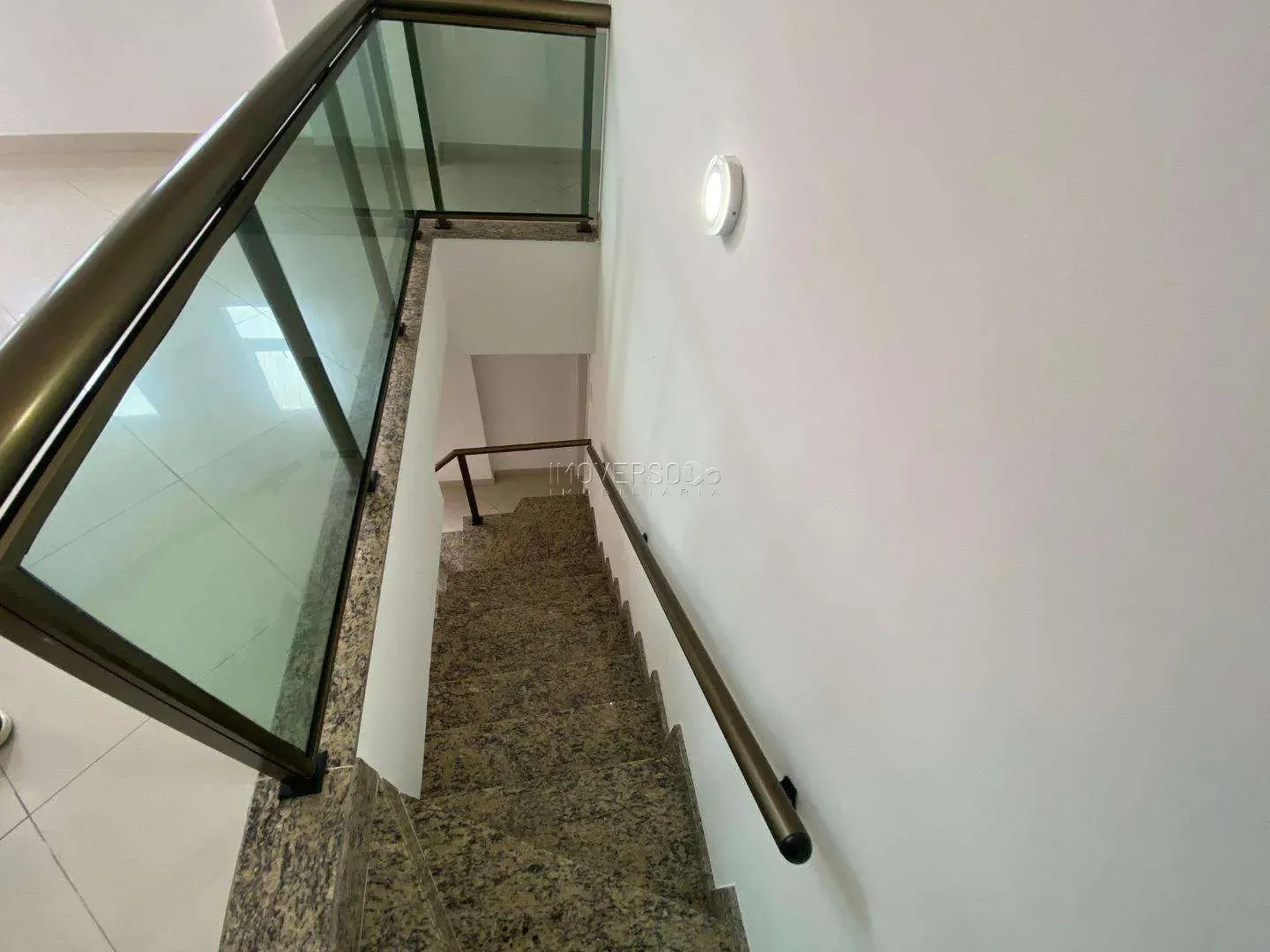 Apartment with 5 bedrooms and 5 bathrooms plus balcony — photo 25