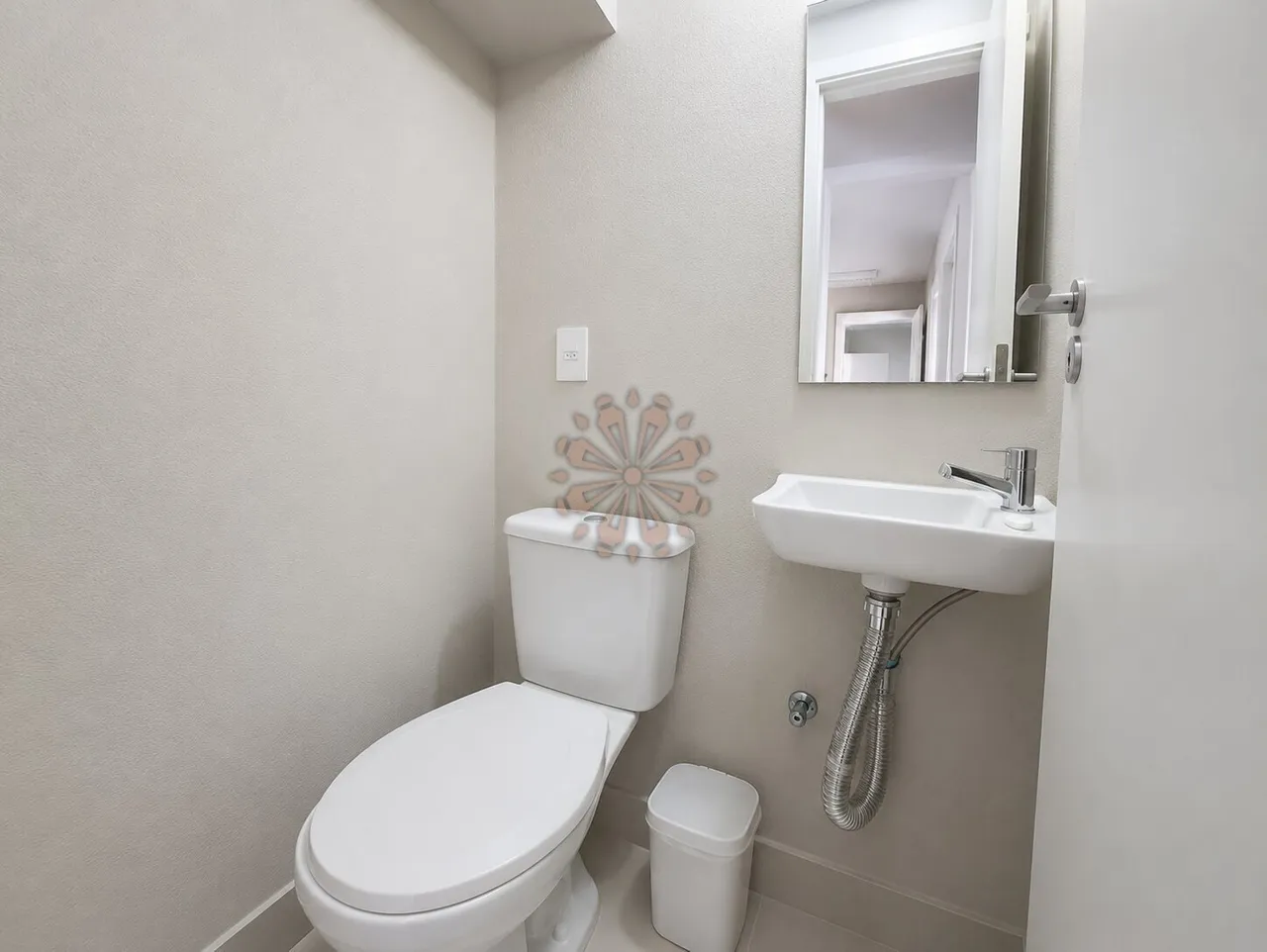3-bedroom house with a suite and 106 m² — photo 6