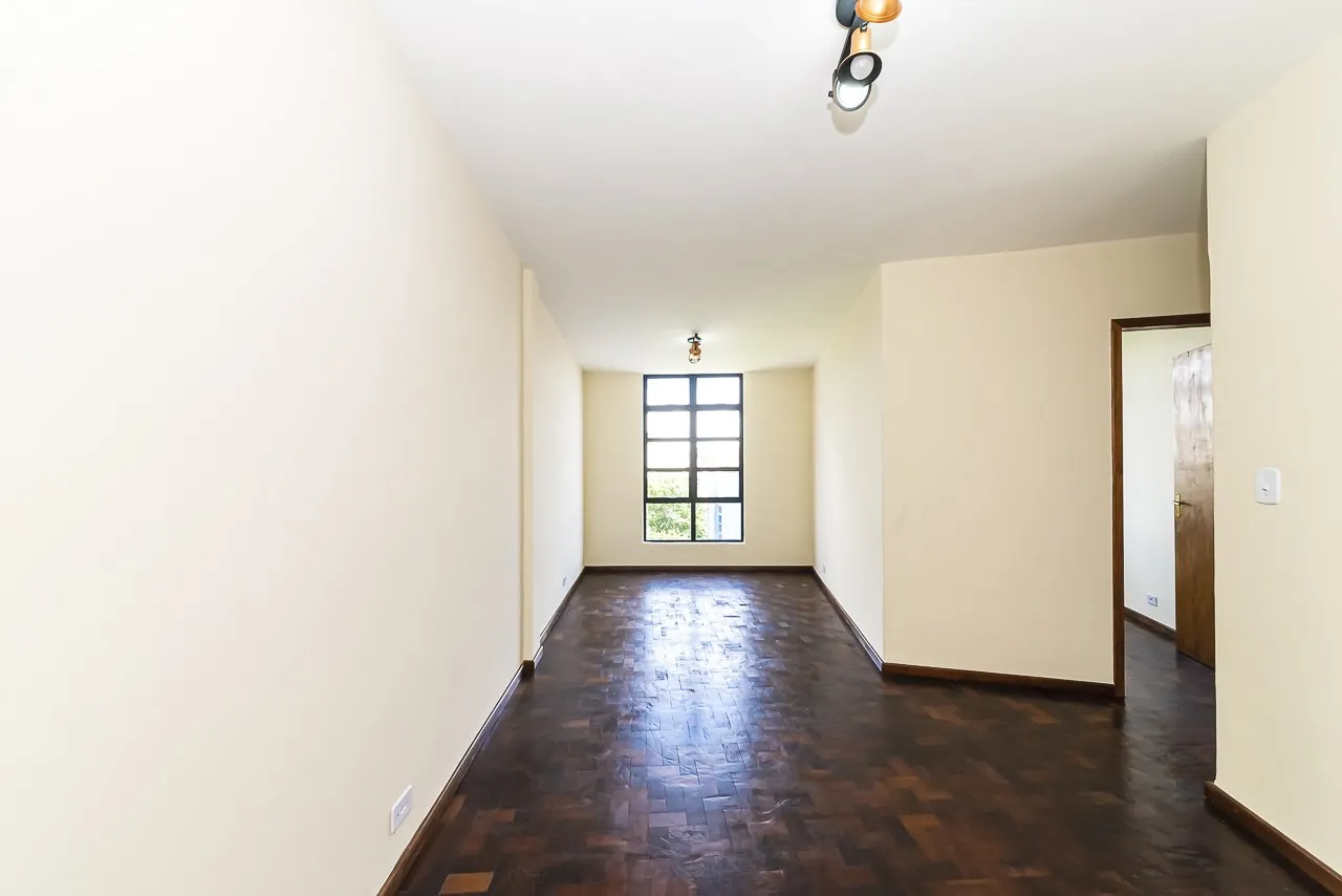 65 m² apartment with 2 bedrooms and separate kitchen — photo 7