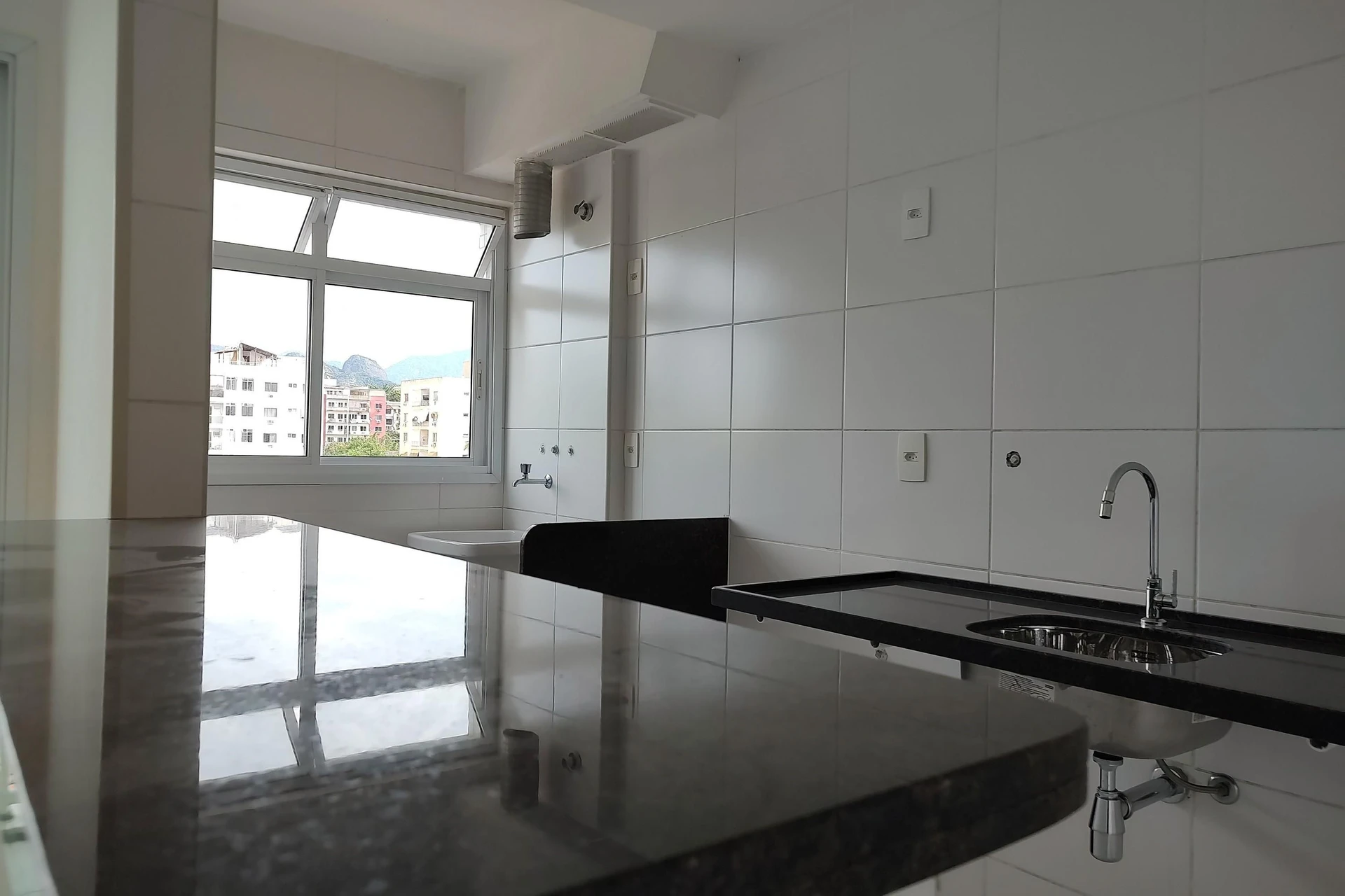 Apartamento com 2 quartos e varanda — photo 19