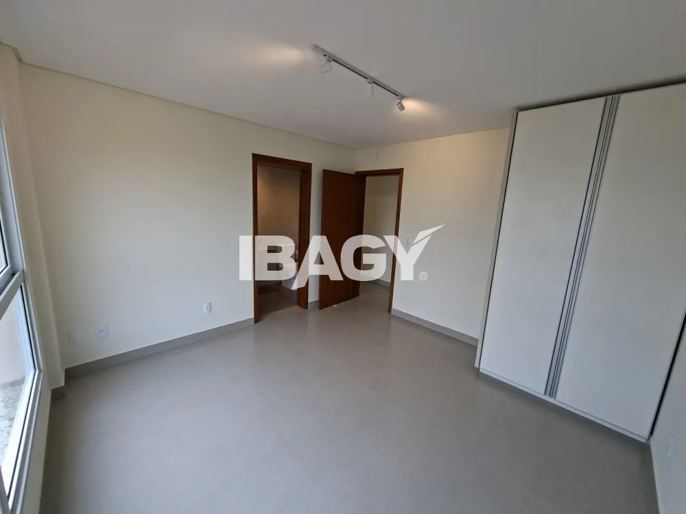 House with 3 en-suite bedrooms and 2 parking spots — photo 20