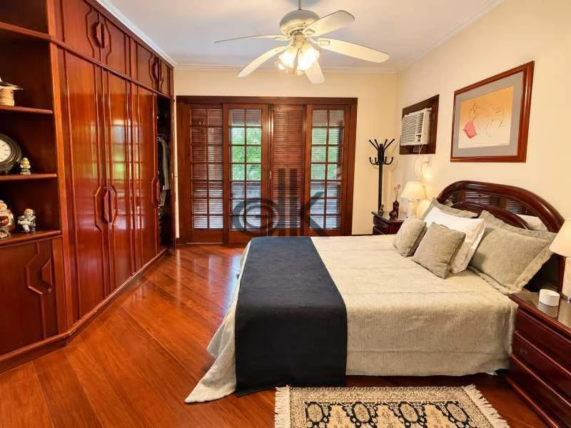 5-bedroom house with a home office — photo 15
