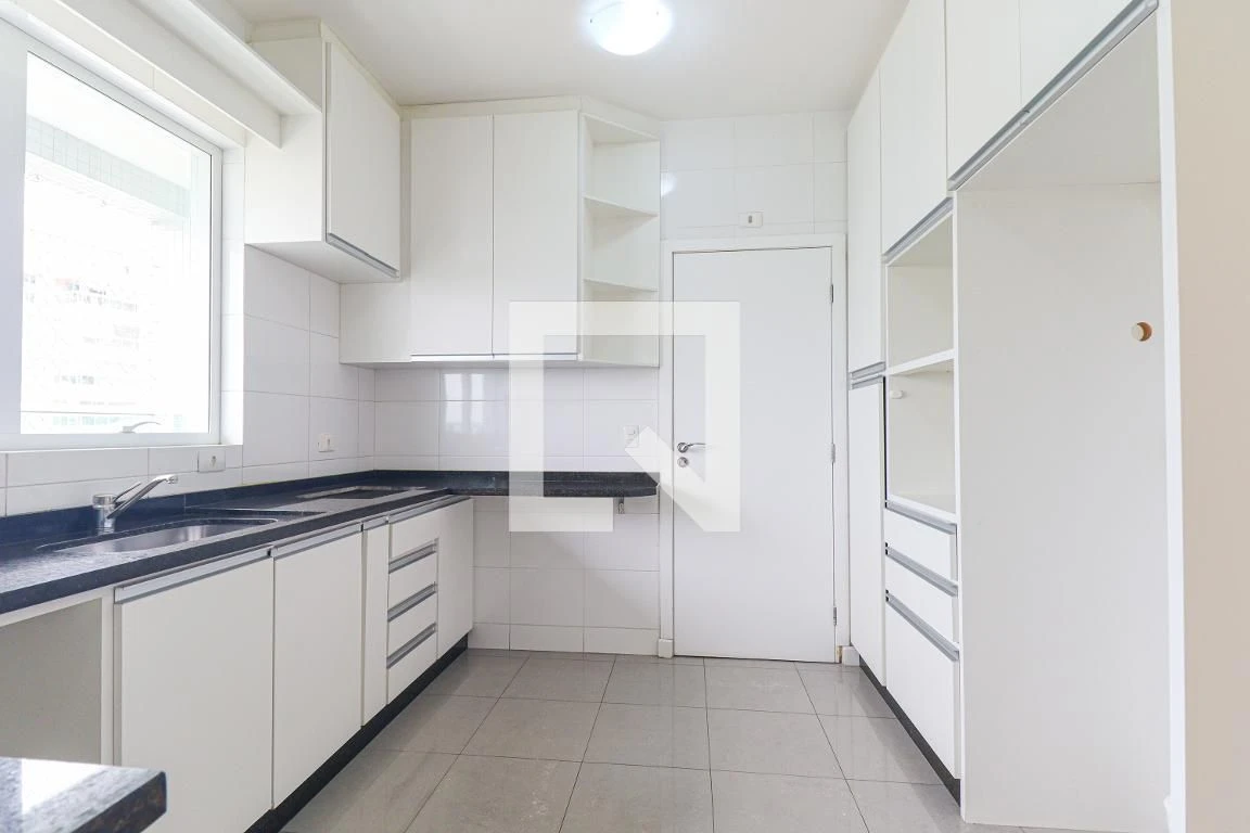 Apartment, 255 m², with a bathtub — photo 47
