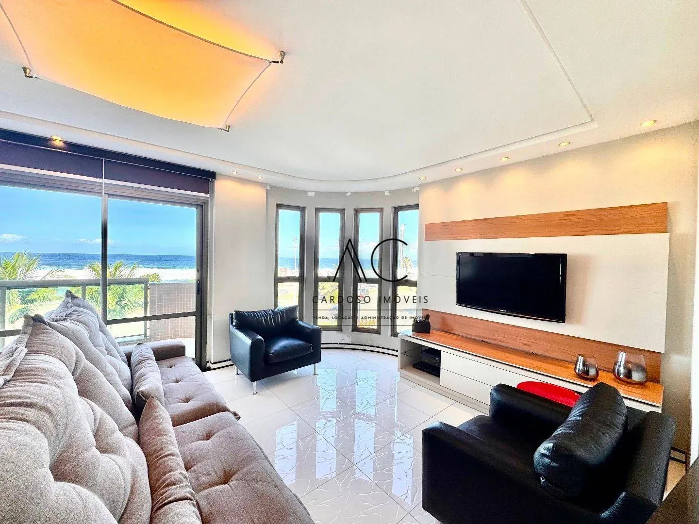 Water view in a 2-bedroom apartment, 107 m²
