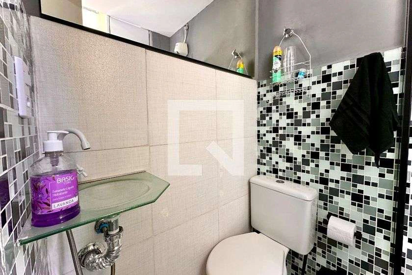 Furnished 40 m² studio with 1 bedroom and no parking — photo 2