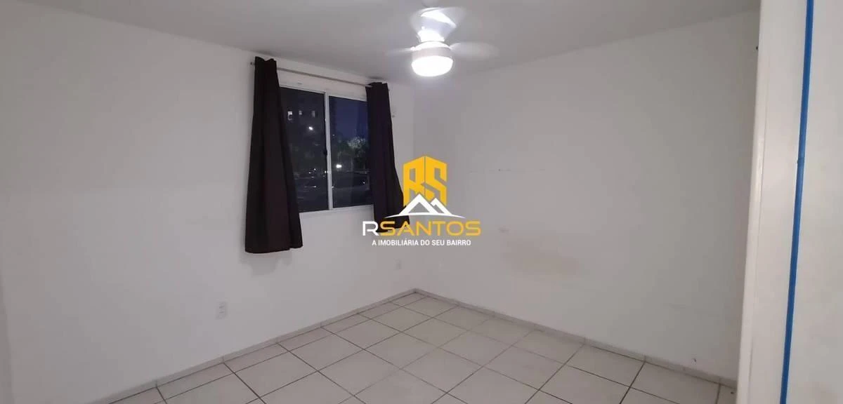 2-bedroom apartment in a building with a coworking space — photo 2