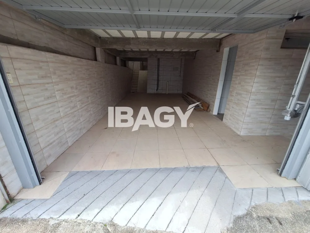 House with 4 bedrooms and 2 bathrooms, 100 m² — photo 22