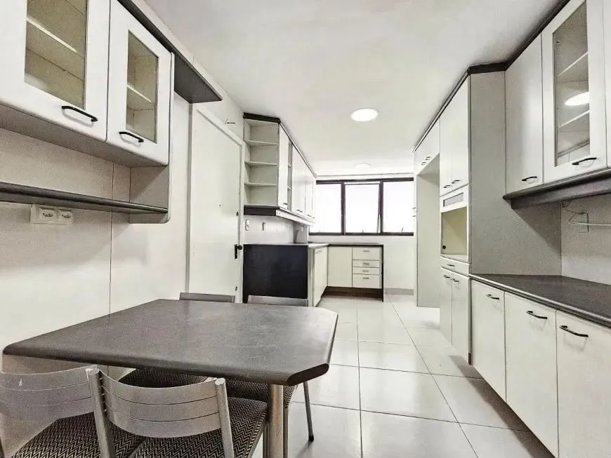 Washing machine in a 3-bedroom apartment, 209 m² — photo 16