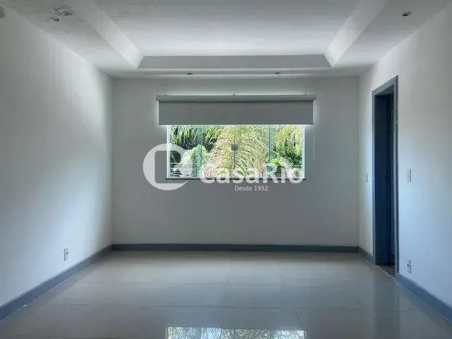 350 m² house with a bathtub and floor-to-ceiling windows — photo 24