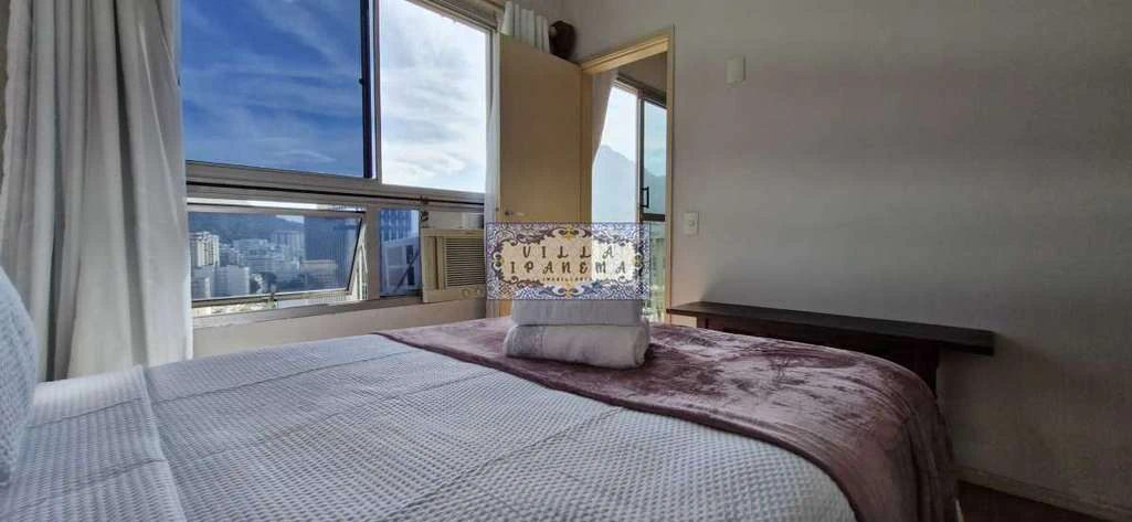 Top-floor home with 2 en-suite bedrooms and parking — photo 5