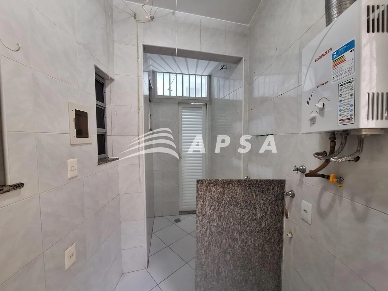 Деревянный пол или ламинат и 2 спальни: квартира 92 м² — photo 5