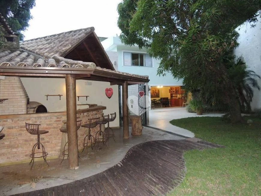Casa mobiliada com 4 quartos e 2 suítes — photo 31