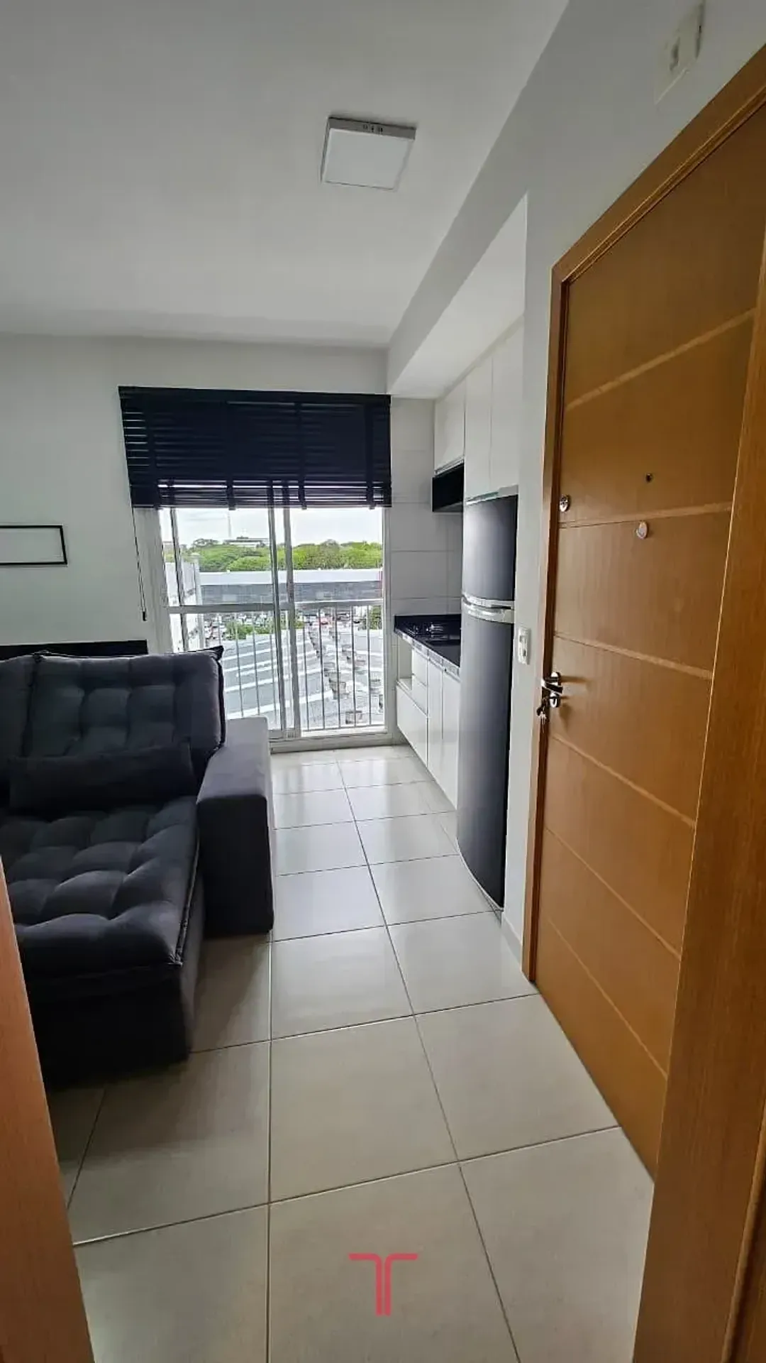 Furnished studio, 28 m², with a washing machine — photo 17