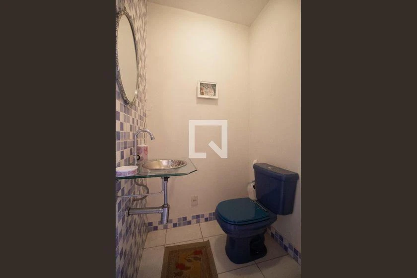 Apartamento de 120 m² com box de vidro no banho — photo 32