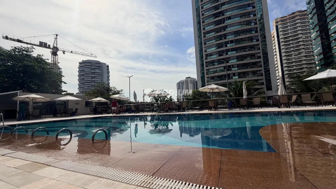 Квартира 140 м² с застеклённым балконом и видом на воду — photo 6