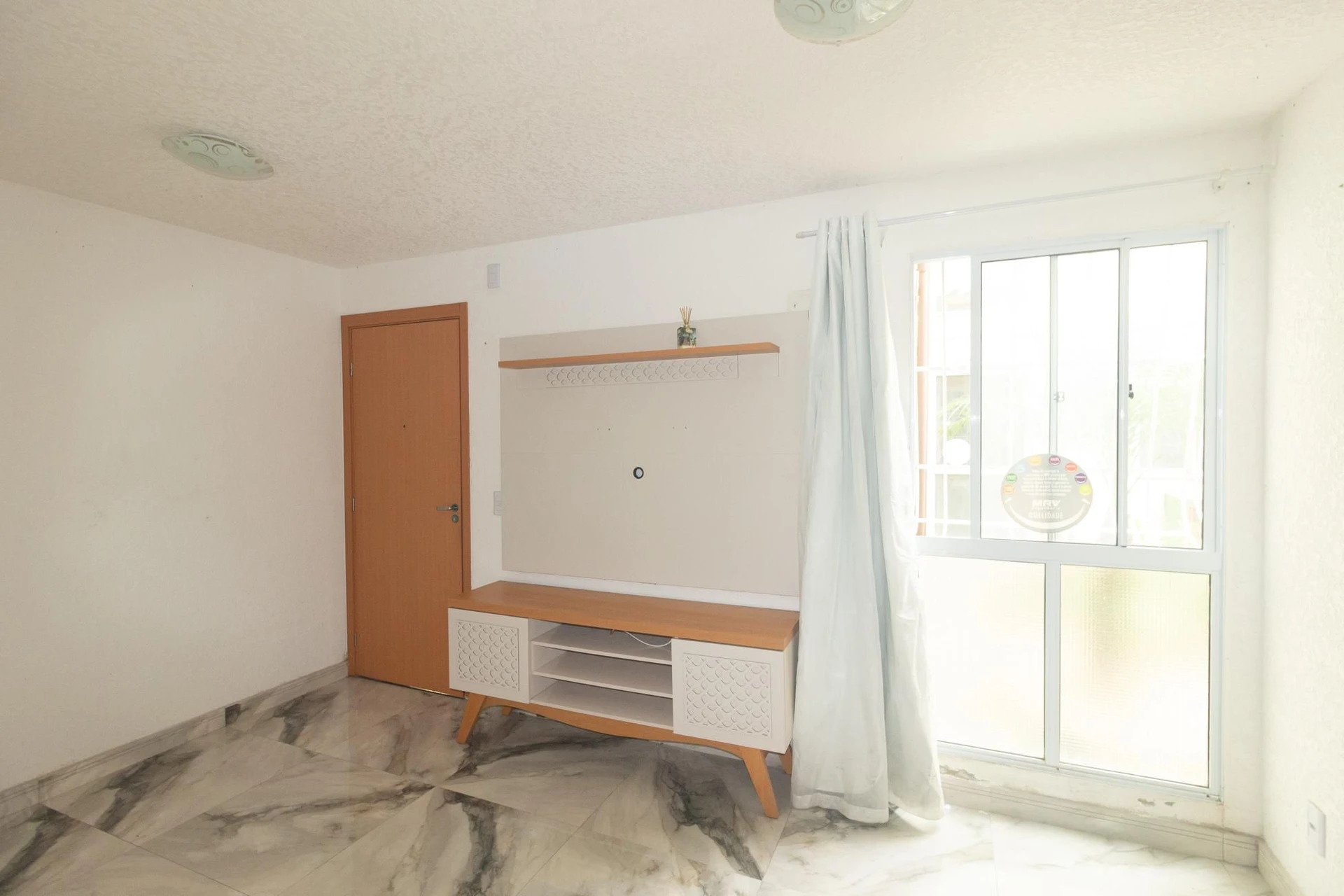 2-bedroom apartment in a building with a pool — photo 38