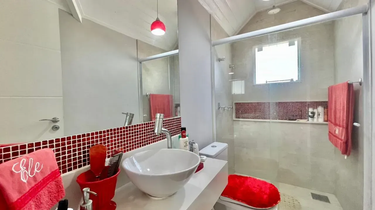 Triplex house with 4 bedrooms and fitted wardrobes — photo 21